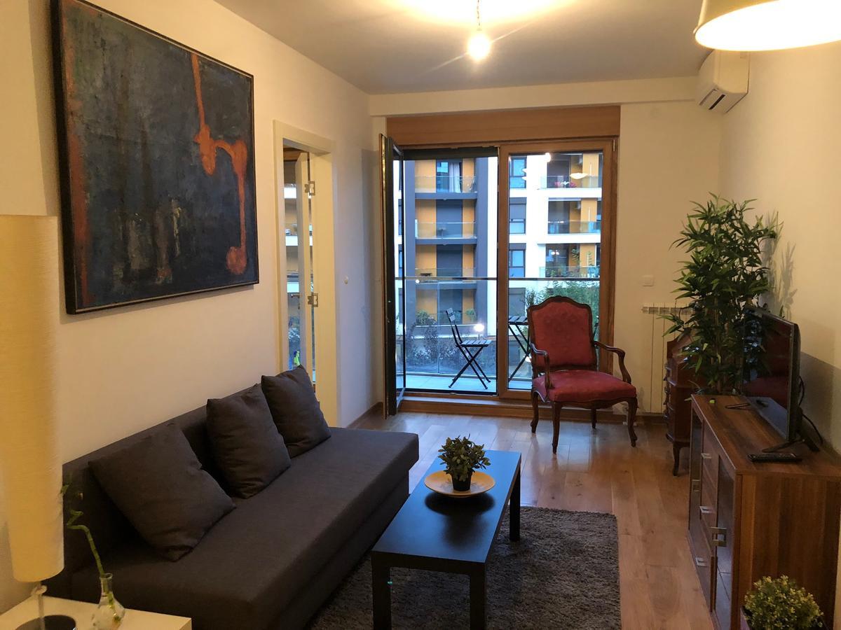 99 Muses Apartments Dordegol Экстерьер фото